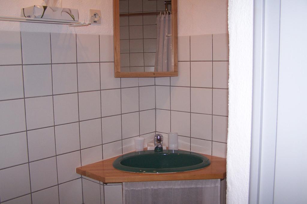 Salomony Chambre D'Hotes Marcols-les-Eaux Pokoj fotografie