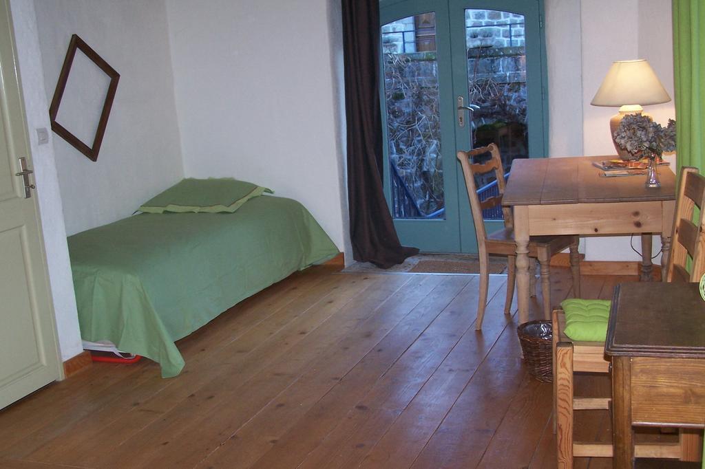 Salomony Chambre D'Hotes Marcols-les-Eaux Exteriér fotografie